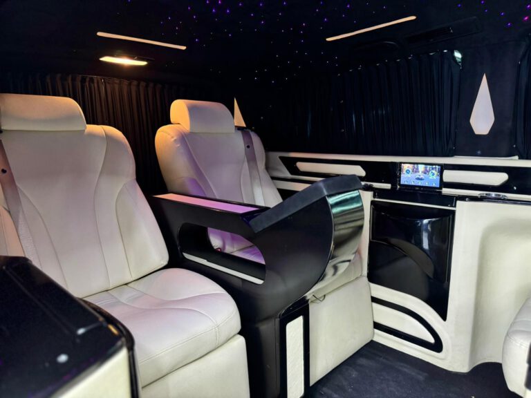 MERCEDES – BENZ Vito Maybach 116 CDI Tourer Select Larga