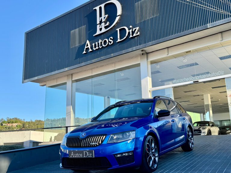 SKODA Octavia Combi 2.0 TSI DSG RS