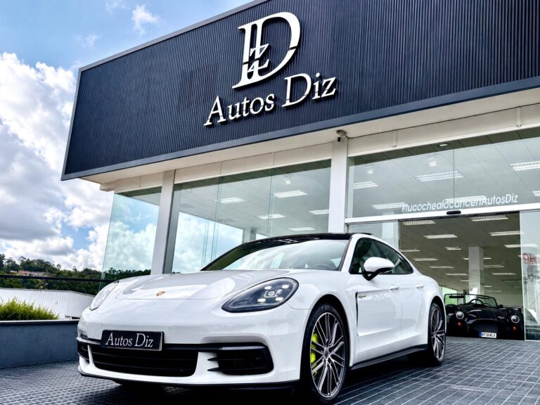 PORSCHE Panamera 4 EHybrid